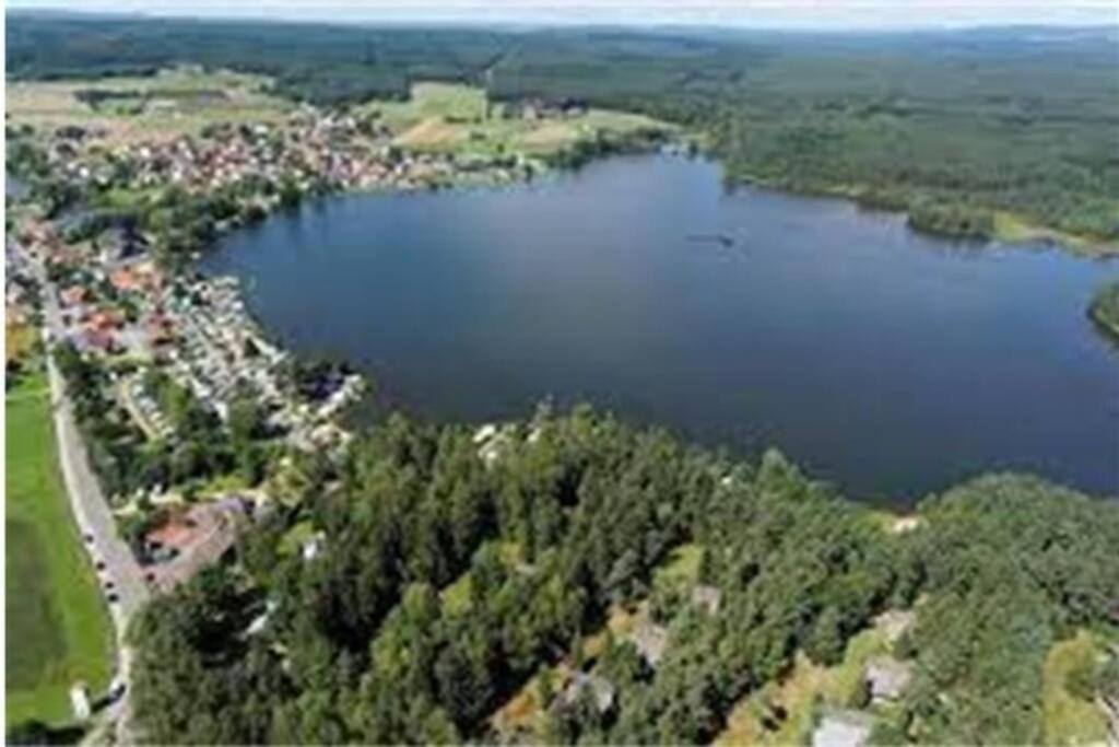 Bungalow Direkt Am See, Mit Eigenem Boot Roding Buitenkant foto