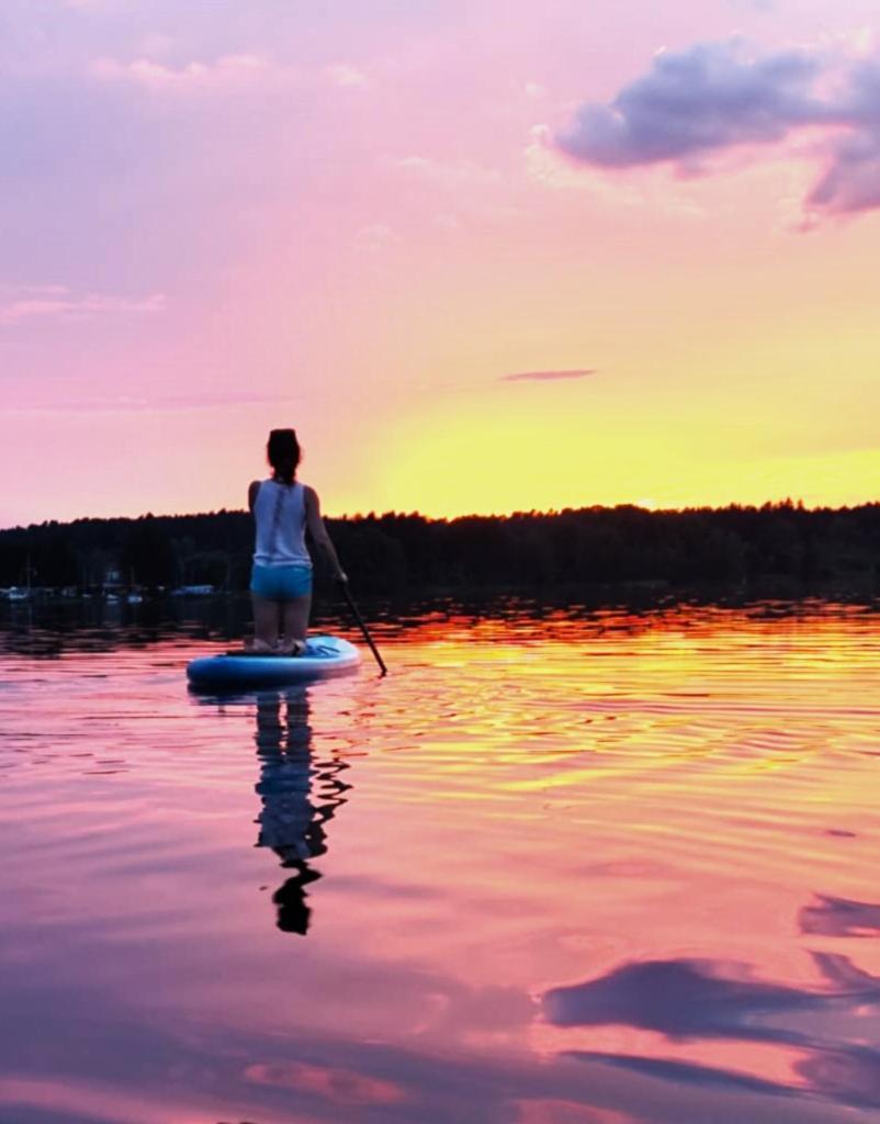 Bungalow Direkt Am See, Mit Eigenem Boot Roding Buitenkant foto