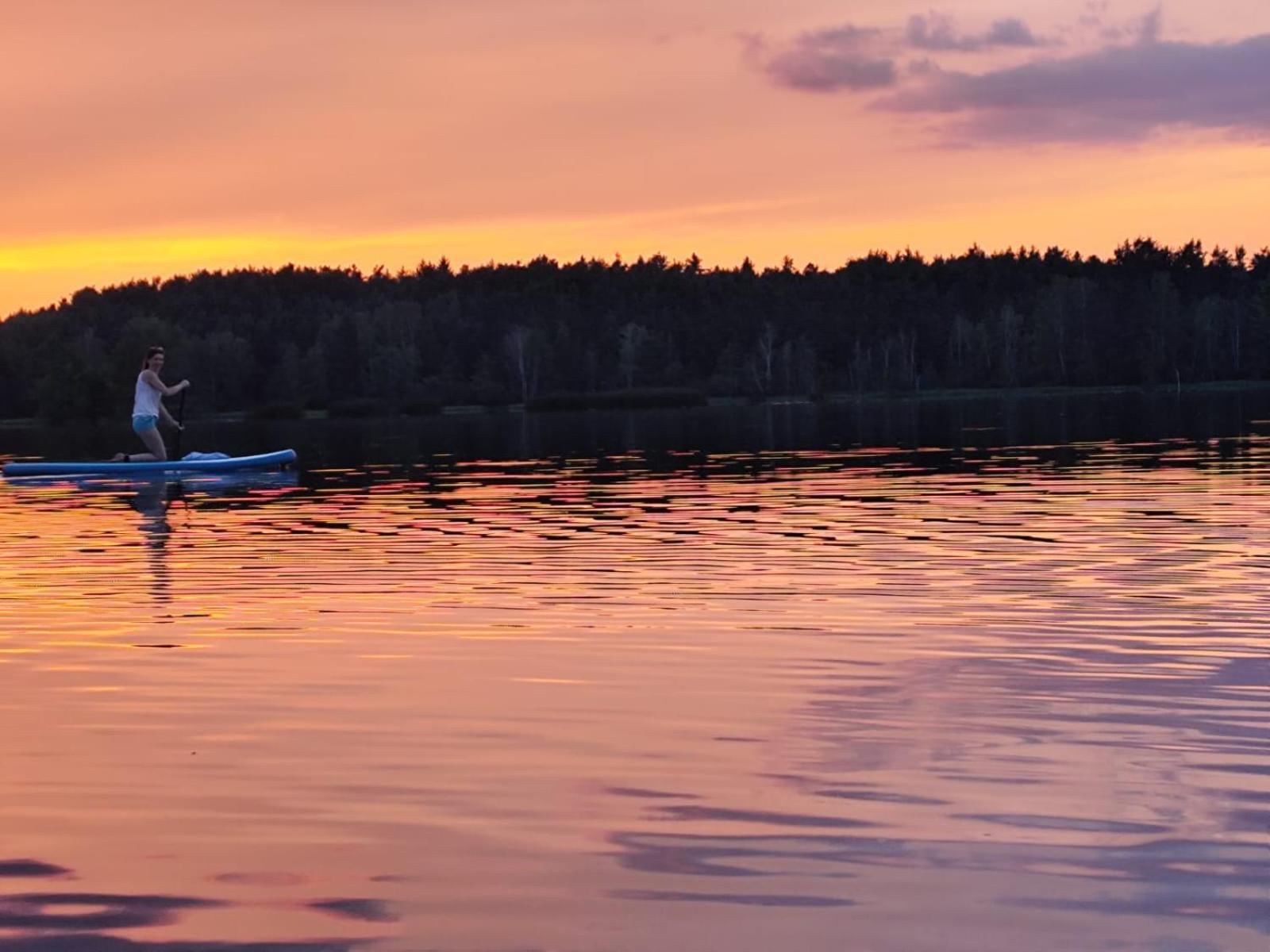 Bungalow Direkt Am See, Mit Eigenem Boot Roding Buitenkant foto